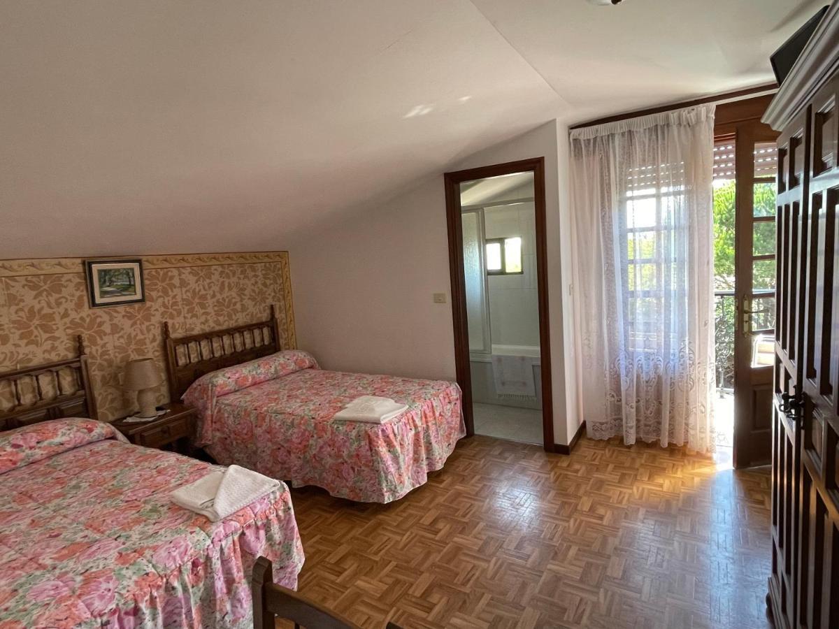 Hostal Restaurante Luz De Luna 阿罗萨新镇 外观 照片