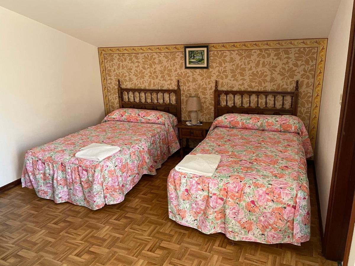 Hostal Restaurante Luz De Luna 阿罗萨新镇 外观 照片