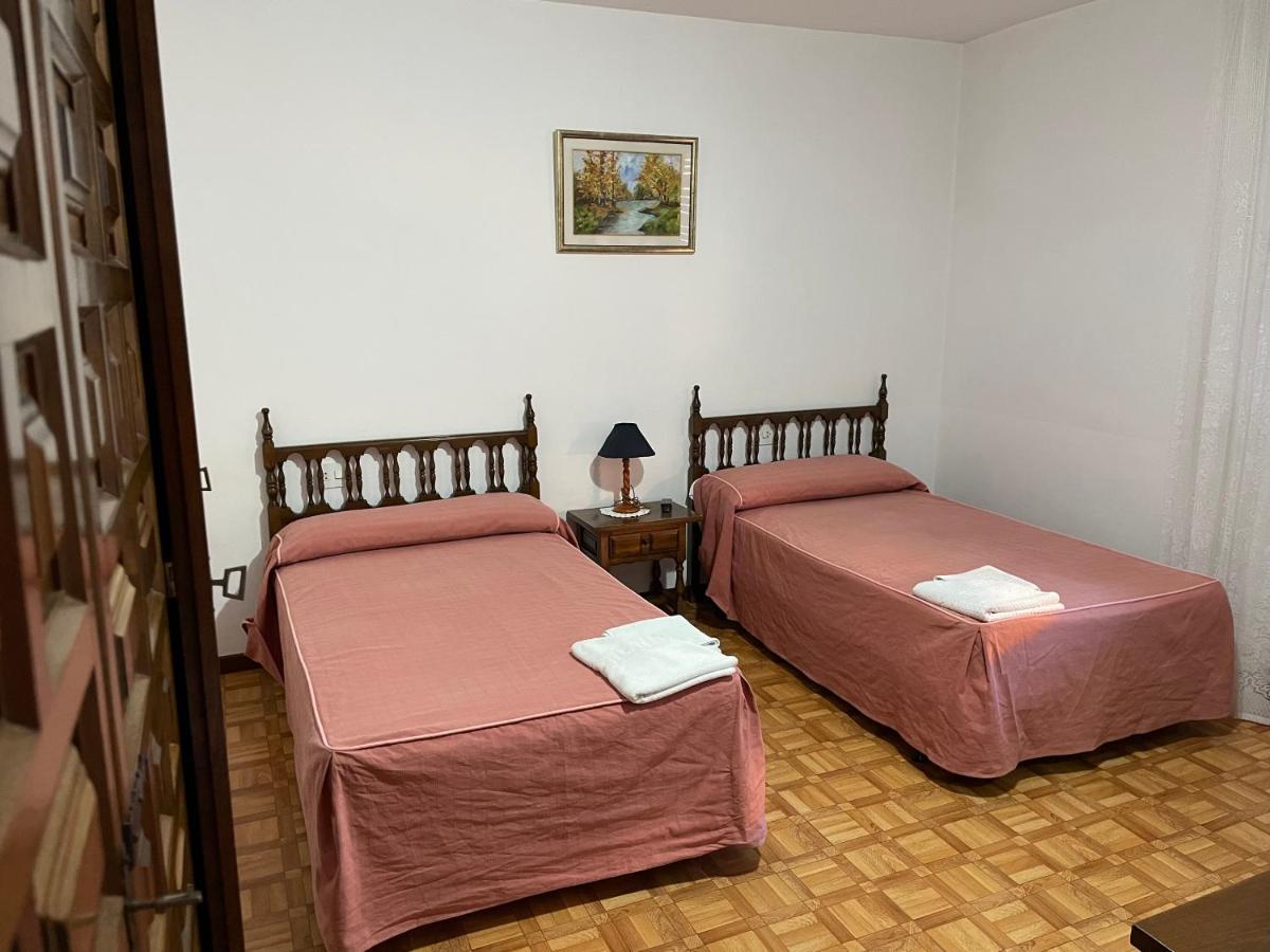 Hostal Restaurante Luz De Luna 阿罗萨新镇 外观 照片