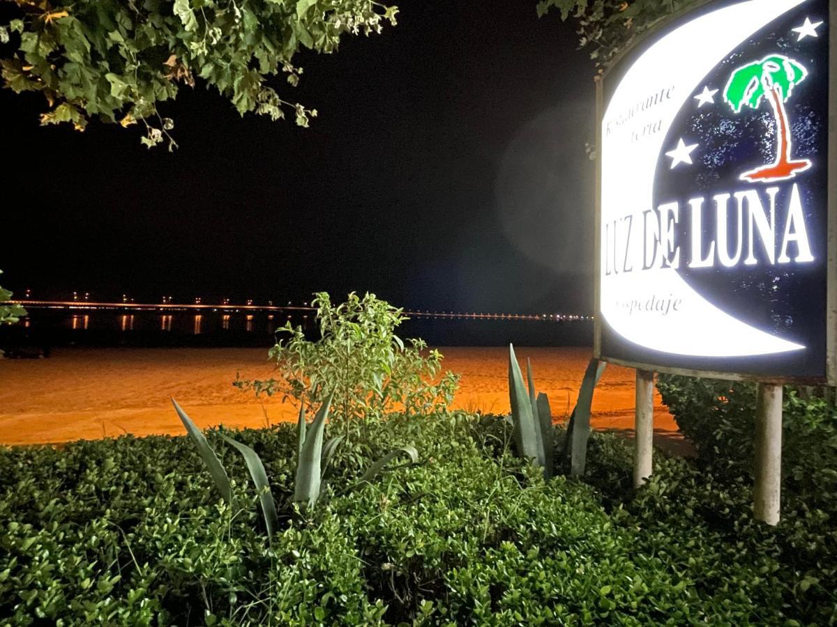 Hostal Restaurante Luz De Luna 阿罗萨新镇 外观 照片